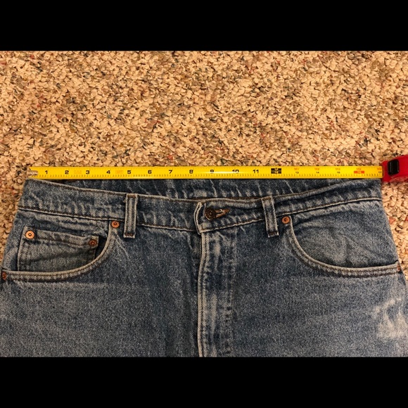 Vintage Levi Mom Jeans - Picture 6 of 9